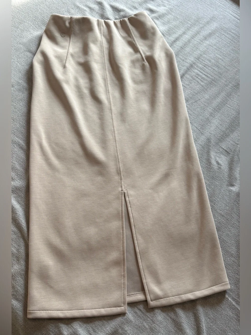 Women’s Lululemon Softstreme High-Rise Midi Skirt Mojave Tan Size 0